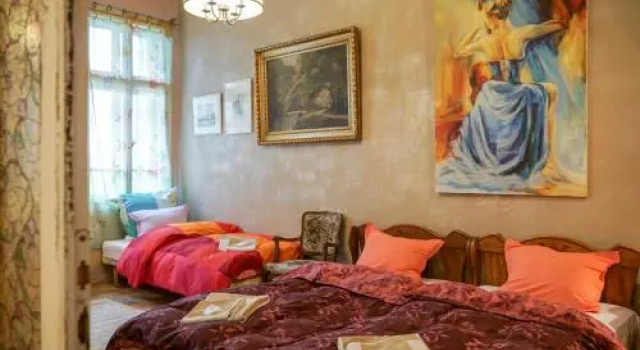 Rooster Hostel