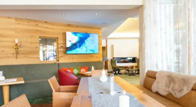 DAS Hubertus Apartments in Schladming, Rezerwuj Apartament Hotele w Schladming - Dachstein z parkingiem, Parking