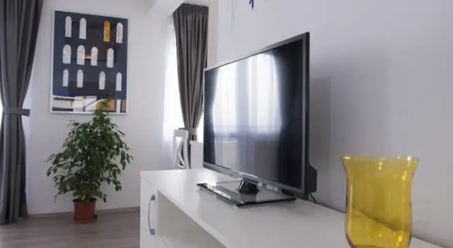 Апартаменты Standard c 1 комнатой с балконом и с видом на море Apartments Grand