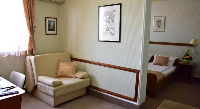 Полулюкс Garni Hotel Lav