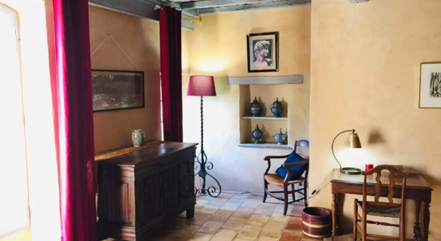 La Bastide du Farfadet, Book Hotel Hoteller i Laudun med parkering, Parkering