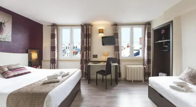Номер Standard Logis Hôtel Restaurant Cristal