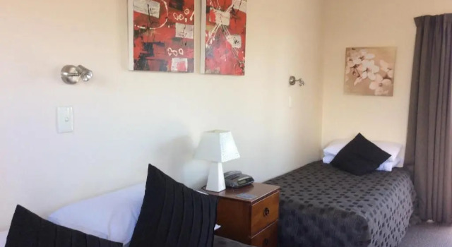 Двухместная студия ASURE Kapiti Court Motel