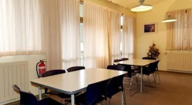 Thredbo Houses, Забронировать Отель Отели Тредбо 3 звезды, рядом с Лыжный подъёмник Easy-Does-It Quad Chair, 3*