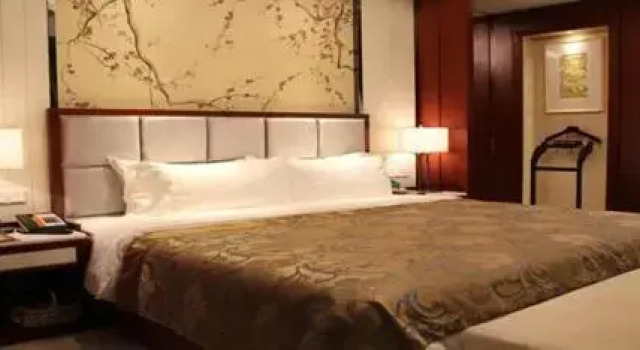 Jiangsu Haizhou Bayview Conference Center, Book Hotel Hoteller i Lianyungang med pool, Swimmingpool