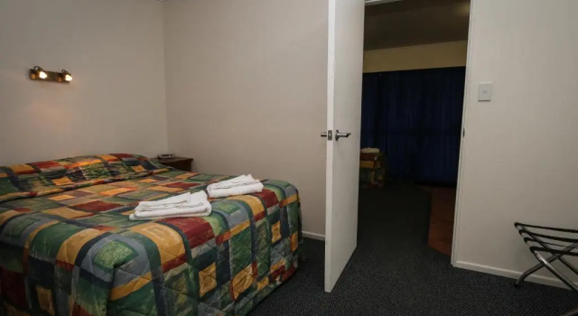 Апартаменты New Plymouth TOP 10 Holiday Park