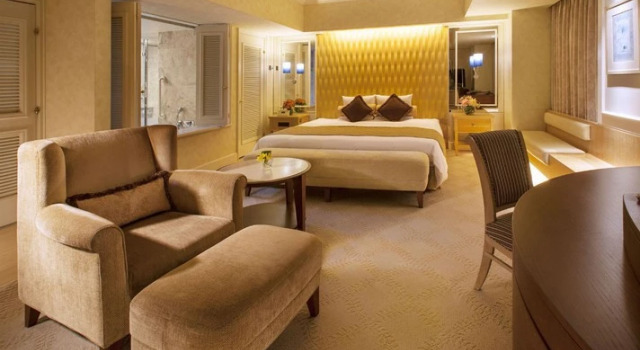 Двухместный полулюкс Deluxe Hotel Okura Tokyo Bay