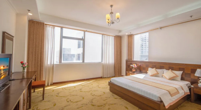 Номер Executive Holiday Central Nha Trang