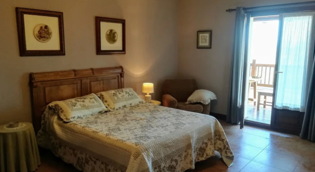Двухместный номер Standard с балконом и с видом на сад Casa Rural Aristondo Agroturismo