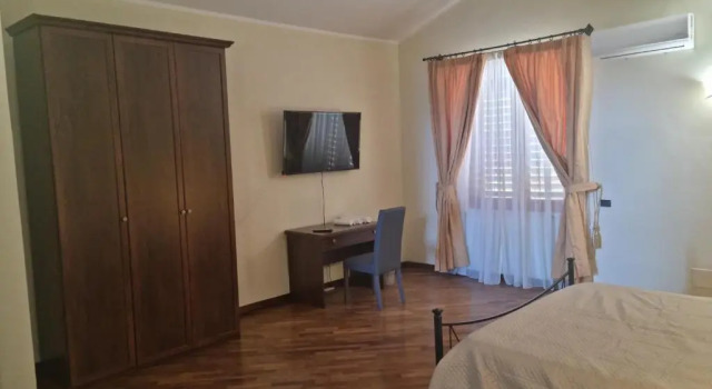 Qvattro stagioni panoramic suites, Book Hotel Hoteller i Agropoli med pool, Swimmingpool