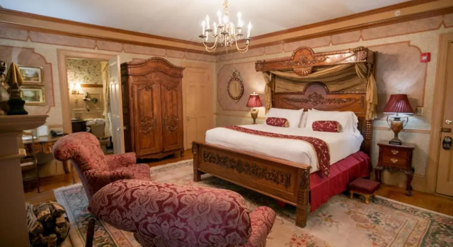 Номер Standard с видом на сад Gramercy Mansion