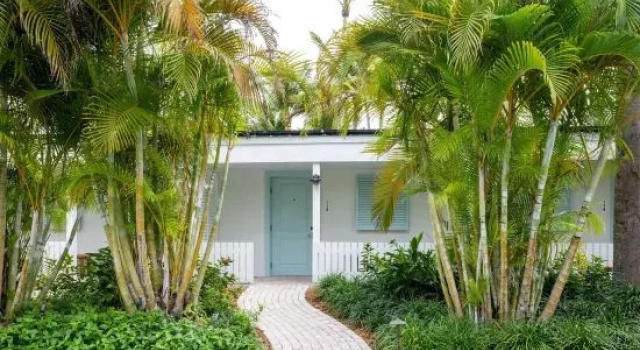 Четырёхместный номер Standard с видом на океан Islander Resort