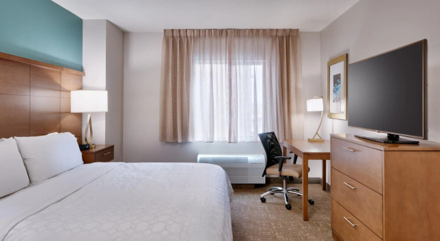Двухместный люкс c 1 комнатой Staybridge Suites - Lehi - Traverse Ridge Center by IHG