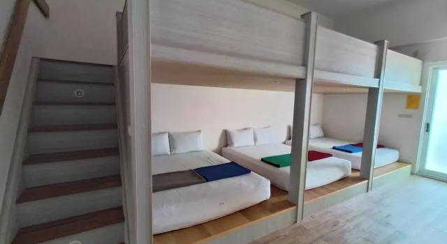 Семейный номер Standard с балконом и с видом на внутренний двор Moumoon B&B