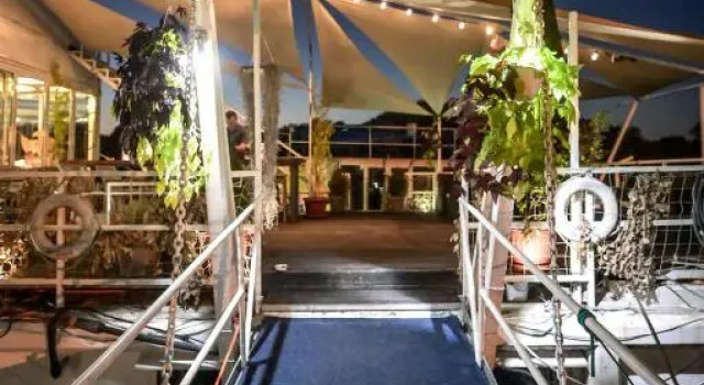 SWEET HOUSE on the river, Buchen Sie Hotel Fontana Zentralserbien