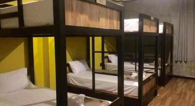 Кровать в общем номере Lanta Chaolay
