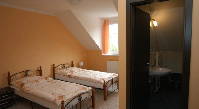 Toscca, Reserva ahora Hotel Čelákovice Bohemia Central