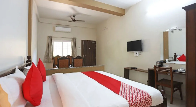 Oyo 46175 Blue Lotus Club And Resorts