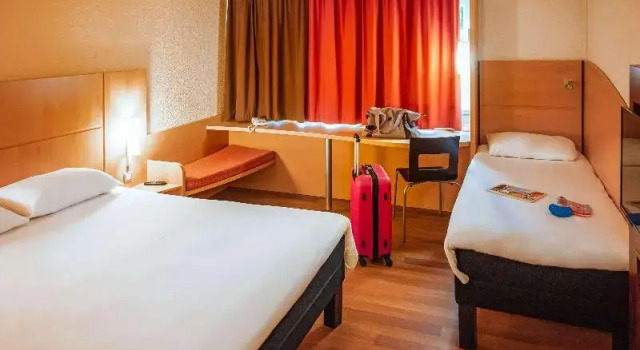 Трёхместный номер Standard ibis Belfort Danjoutin