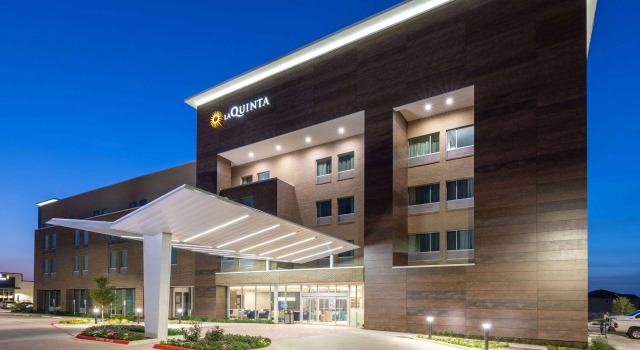 La Quinta Inn & Suites by Wyndham Round Rock East