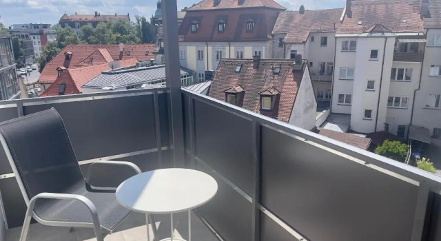 Одноместный номер Standard с балконом Hotel Central