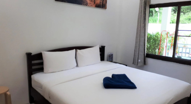 Blue Moon House, Забронировать Отель Отели Ко Самет с парковкой, рядом с Пляж Ао Прао, Парковка