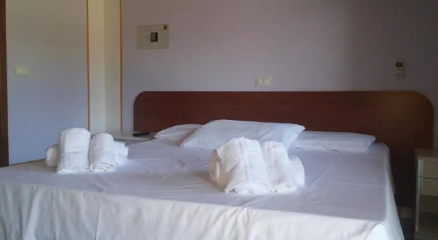 Standard Doppel Zimmer Albergo Dellangelo