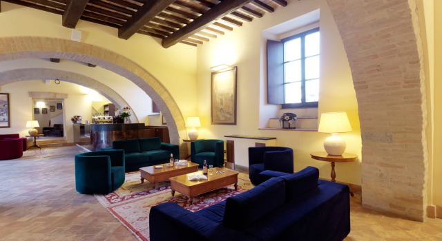Castello di Baccaresca, Buchen Sie Ferienhaus Gubbio Umbrien