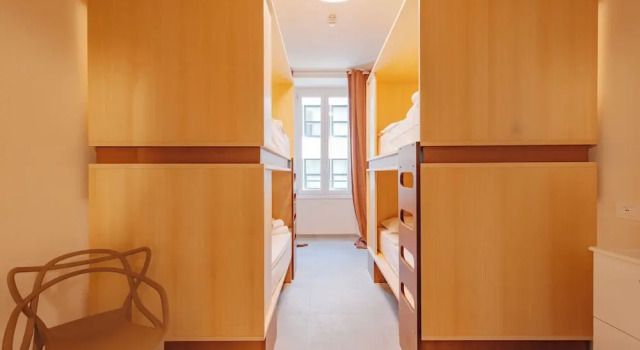 Кровать в общем номере Tomato Urban Retreat - Ostello della gioventù