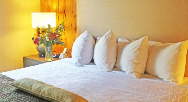 Семейный номер Standard Best Western The Inn & Suites Pacific Grove