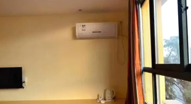 7 Days Inn, Prenota Hotel Hotel a Hubei con parcheggio, Parcheggio