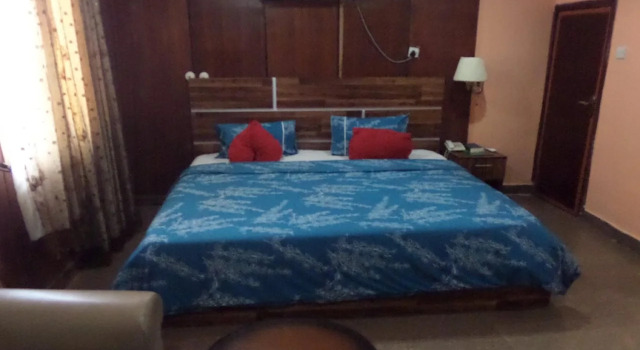 Koltol Paradise Inn, Prenota Hotel Hotel a Ibadan con parcheggio, Parcheggio