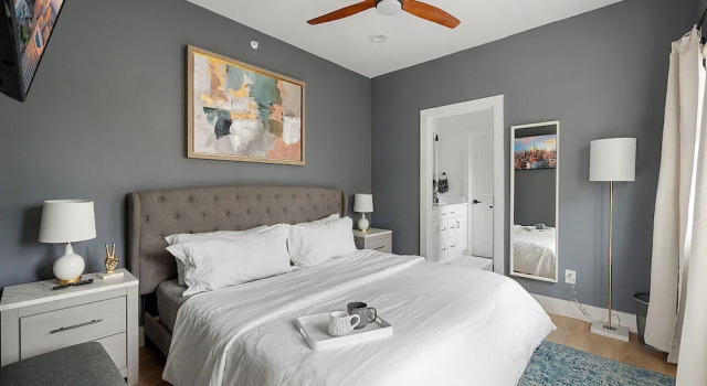Urban Comfort King Bed Rooftop Backyard