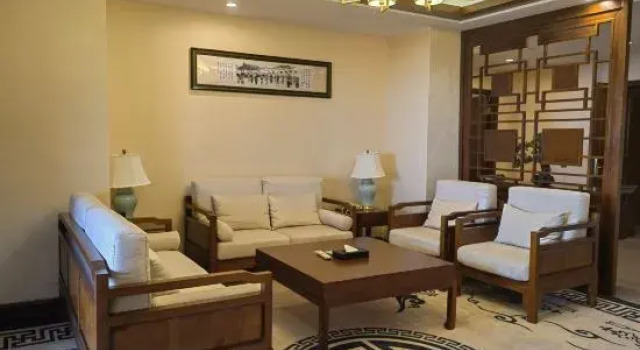 Люкс Presidential Chongqing Lvgong Resort Hotel