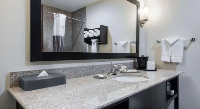 Номер Standard La Quinta by Wyndham Auburn