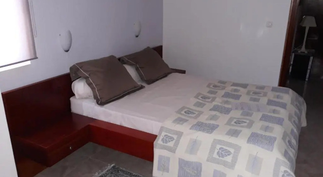 Yria Residencial, Varaa Hotelli Porto Novo 