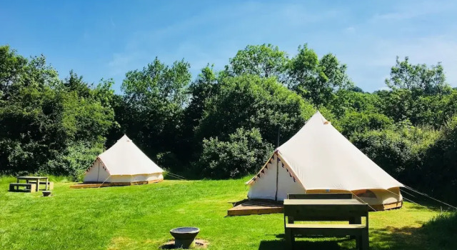 Тент с видом на сад Cotswolds Camping at Holycombe