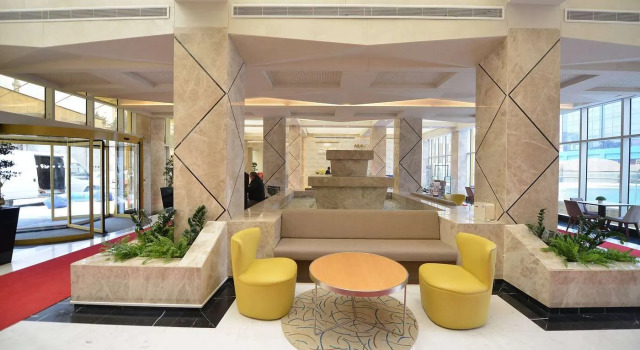 Mac Hotel Vazo Kule