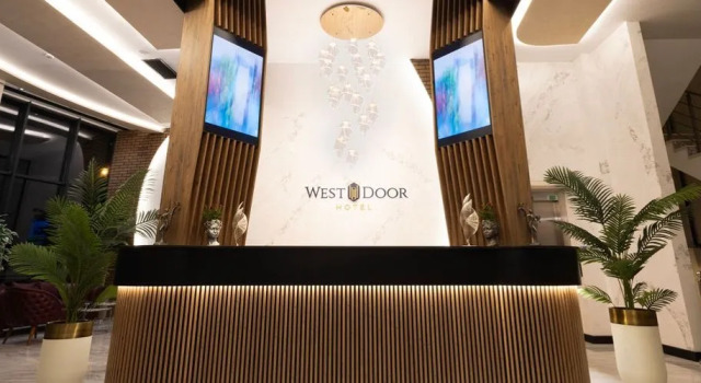 West Door Hotel