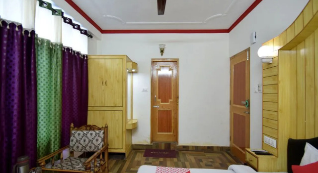 OYO 11733 Hotel Sunlight, Забронировать Отель Отели Манали с завтраком, Завтраки