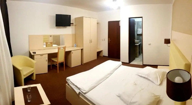 Двухместный номер Deluxe MBI Travel Inn