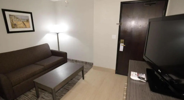 2 soveværelser i dobbelt suite Holiday Inn Express Hotel & Suites Liberal
