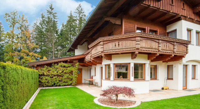 Chalet in Reith near Ski Slopes, Забронировать Шале Отели Долины Альпбах с парковкой, Парковка
