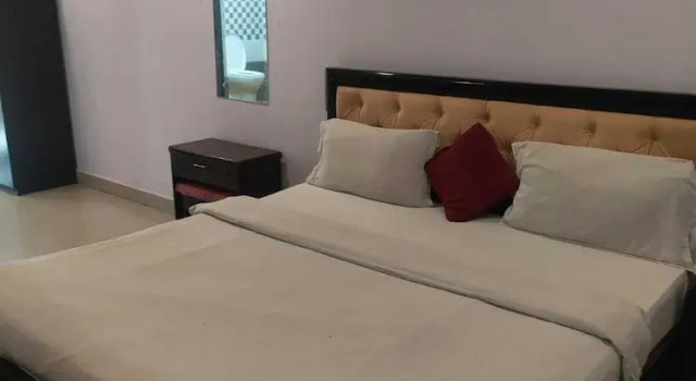 Номер Deluxe iROOMZ Hotel Diamond Park