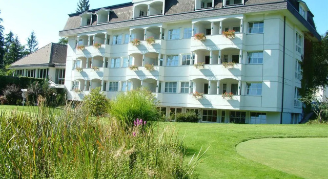 Amerika-Holzer Hotel & Resort, Забронировать Курортный отель Отели Фёлькермаркт с бассейном, Бассейн