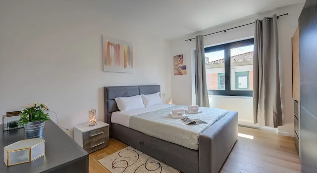 Boutique Apartment 7