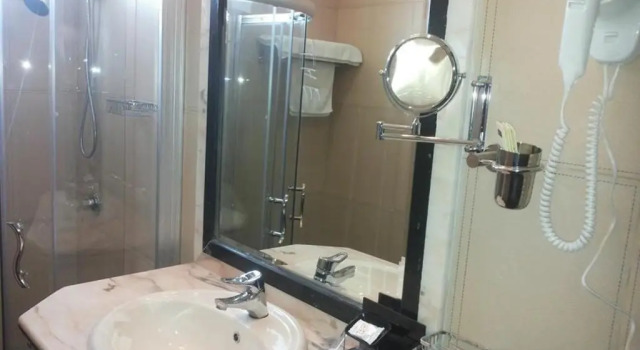 Апартаменты Deluxe Quiet Rooms 11 Serviced Apartments