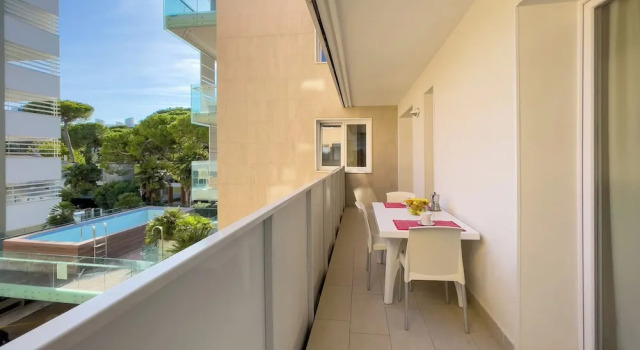 Modern Flat in a Prime Location, Book Lejlighed Hoteller i Friuli Venezia Giulia med parkering, Parkering