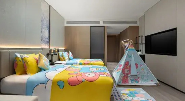 Двухместный семейный номер Standard Crowne Plaza Jingmen by IHG