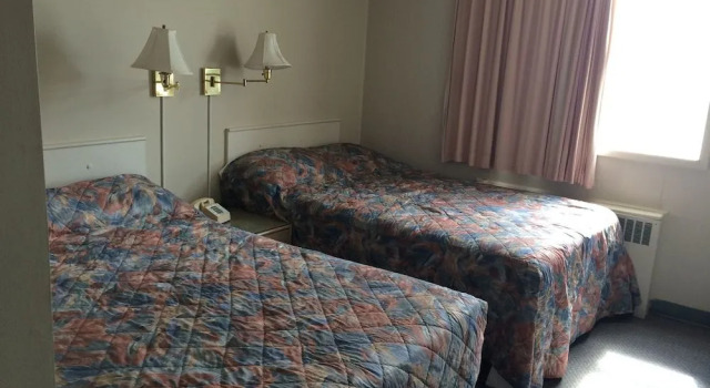 Swan Hills Hotel, Rezervovat Hotel Swan Hills Northern Alberta